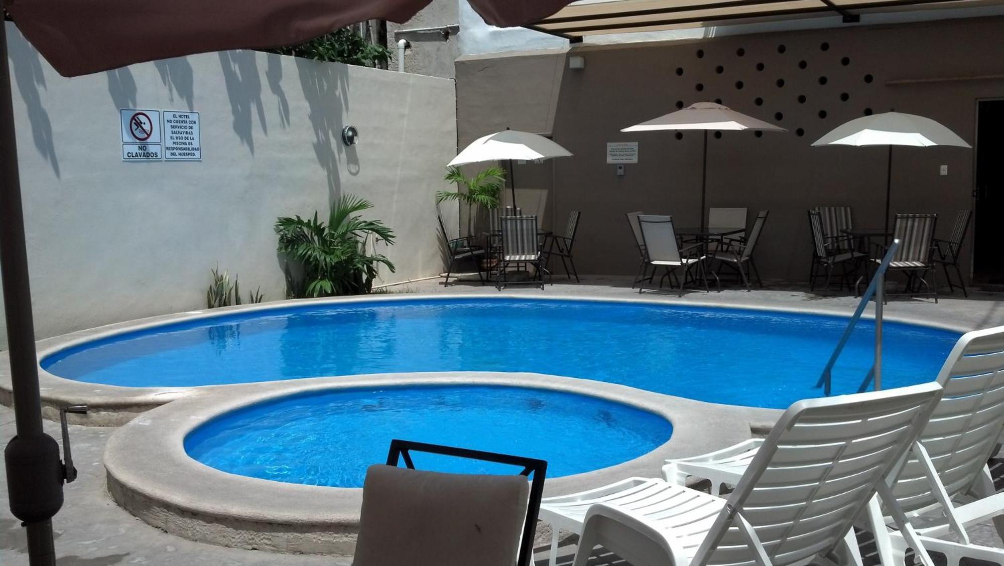 Hotel & Suites Domani Progreso (Yucatan) Quarto foto