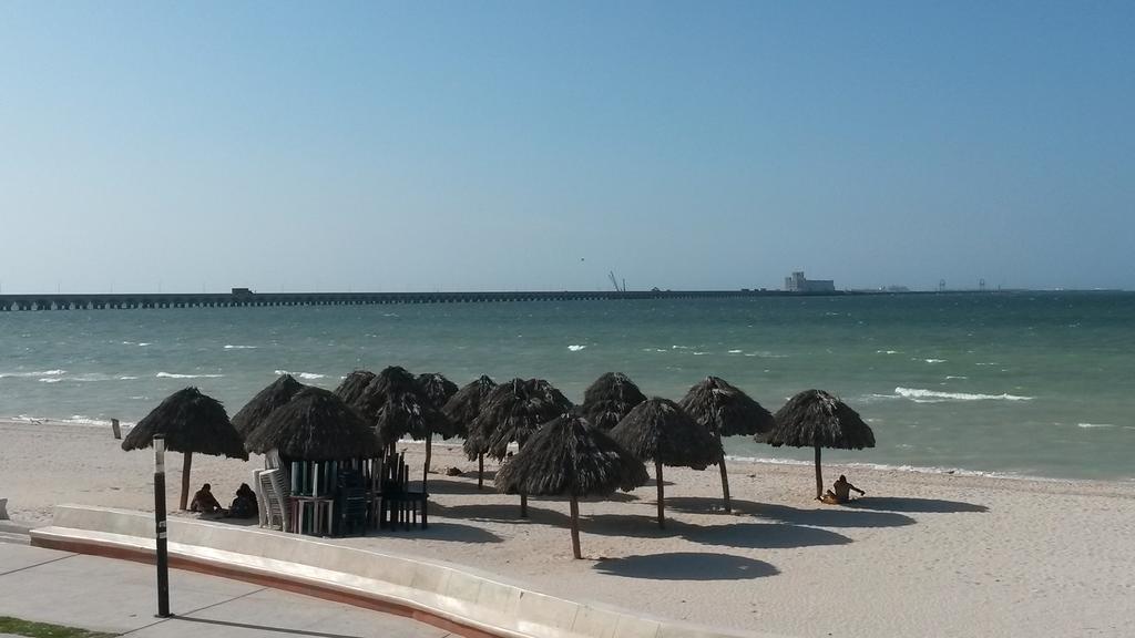 Hotel & Suites Domani Progreso (Yucatan) Exterior foto